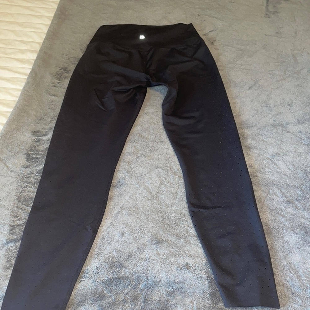 Buffbunny allure laser leggings